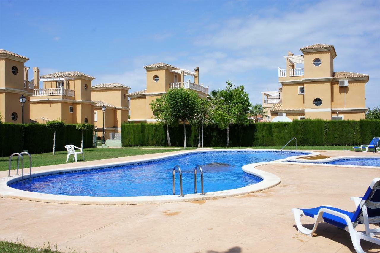 Villa Las Tres Perlas Algorfa Exterior photo